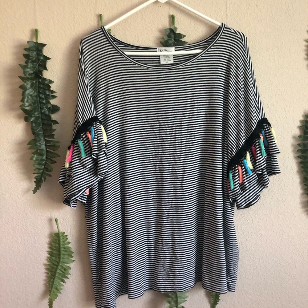 TjMaxx Tunic with tassel sleeves